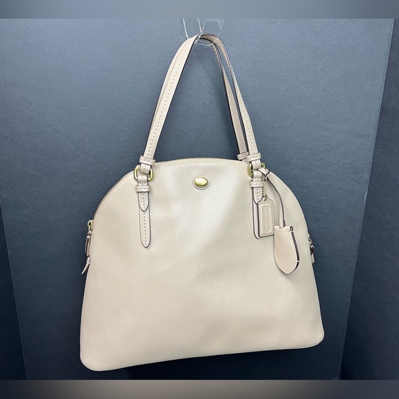 COACH Peyton tan, medium size - Picture 8 of 9